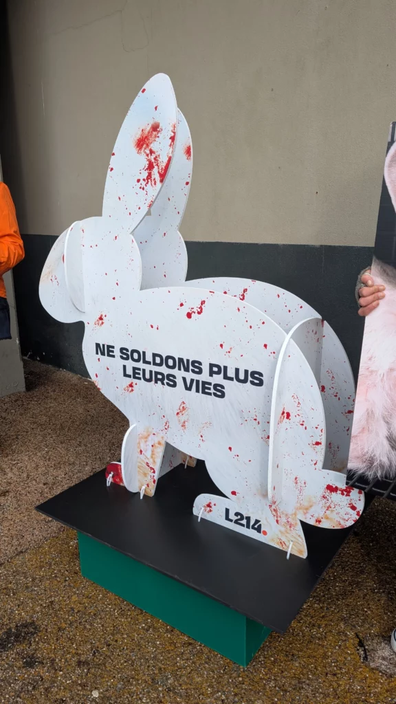 Lapin ensanglanté d'L214