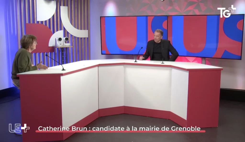 Catherine Brun, candidate Lutte Ouvrière à la mairie de Grenoble 2026, sur le plateau de TG+ avec le journaliste Thibault Leduc
