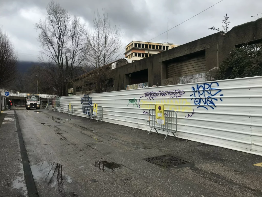 sécurisation par la ville après évacuation du bidonville Polotti