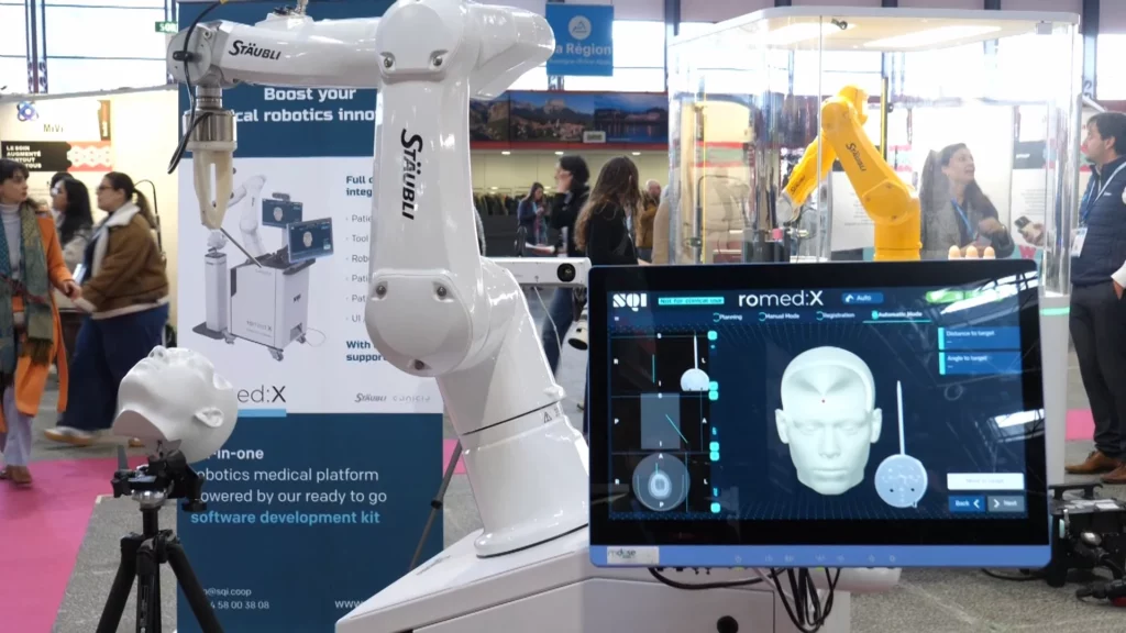 robot Stäubli médical chirurgie techfest