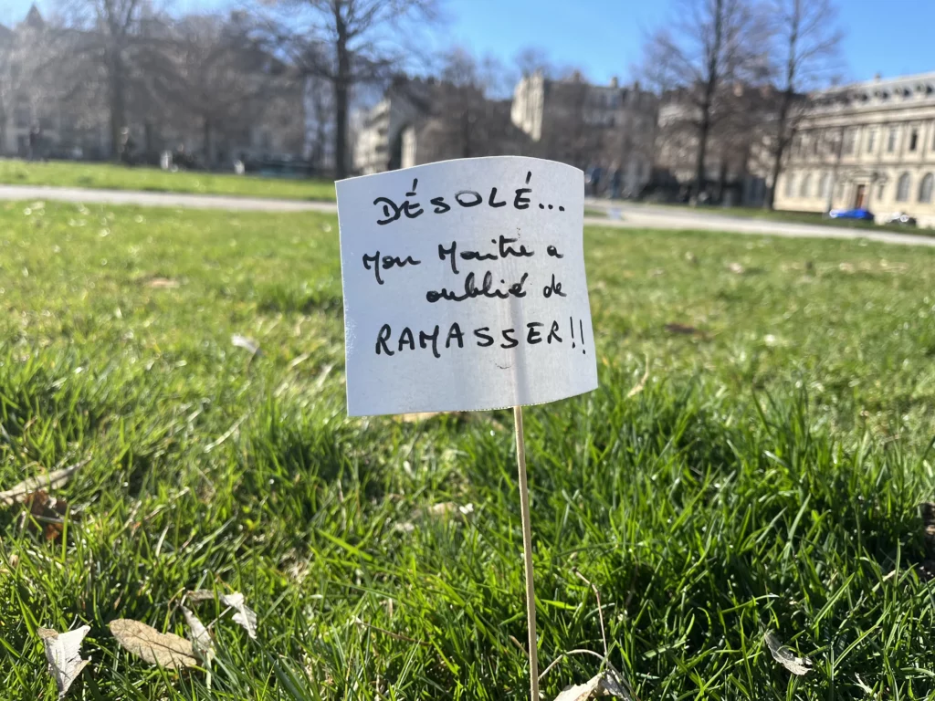 pancarte des crottes à Place de Verdun