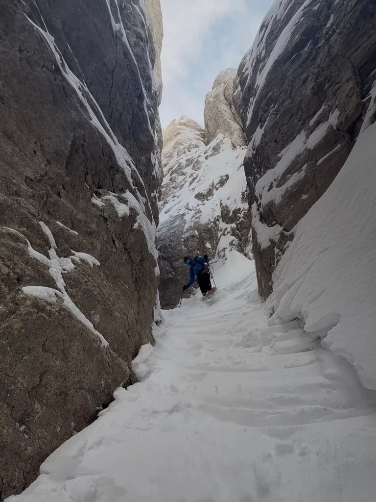 Descente à ski du Mont Aiguille