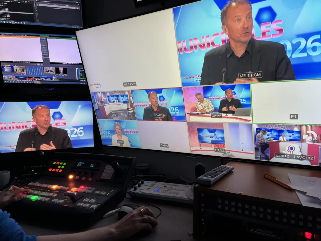 la régie de TG+ avec Thibault Leduc dans les écrans