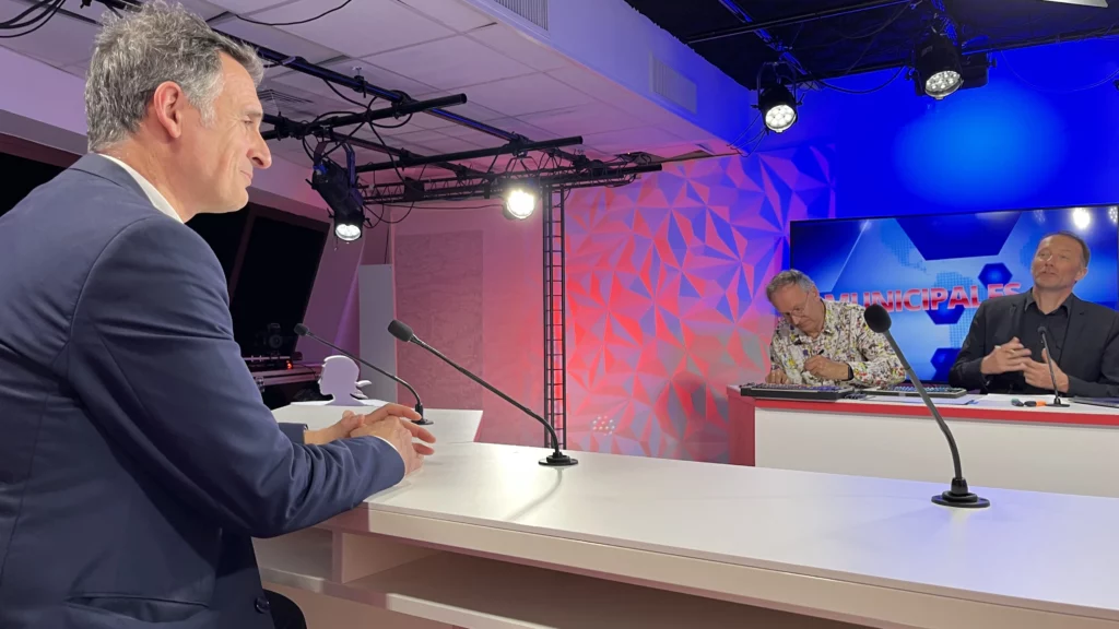 Eric Piolle sur le plateau de TG+