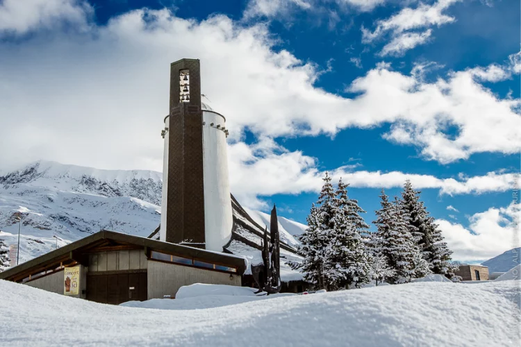 église notre dame des neiges alpe d'huez