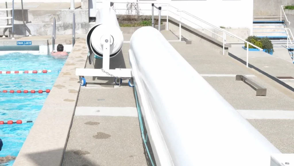 piscine Jean Bron ouverte en mars couverture thermique