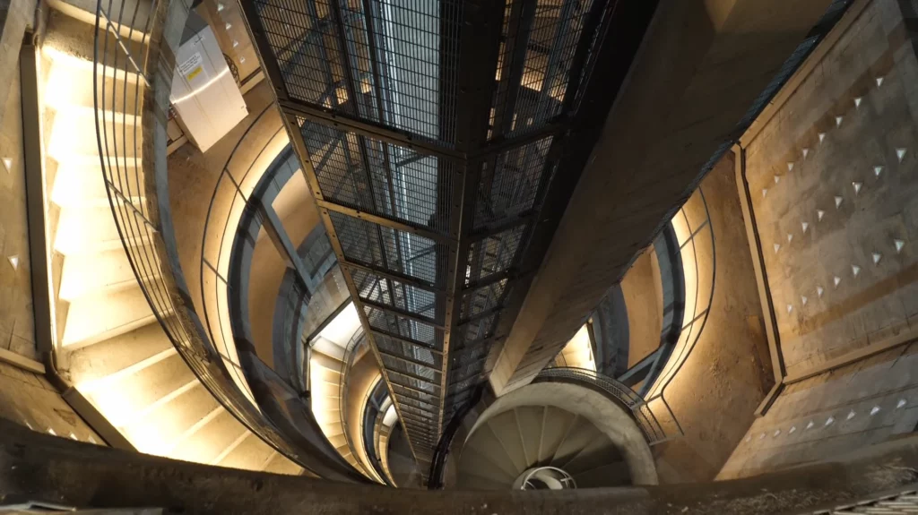 tour perret travaux colloque icomos escalier