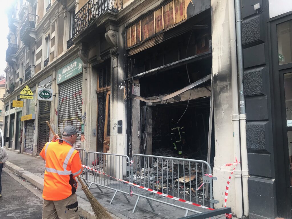 incendie salon de Coiffure rue Condorcet