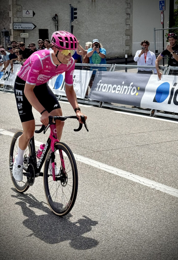 Alex Baudin file vers la victoire à Saint-Ismier