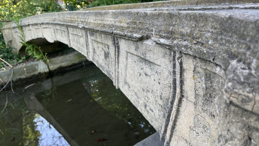 Le pont du jardin des plantes à grenoble, premier pont en béton armé de l'histoire