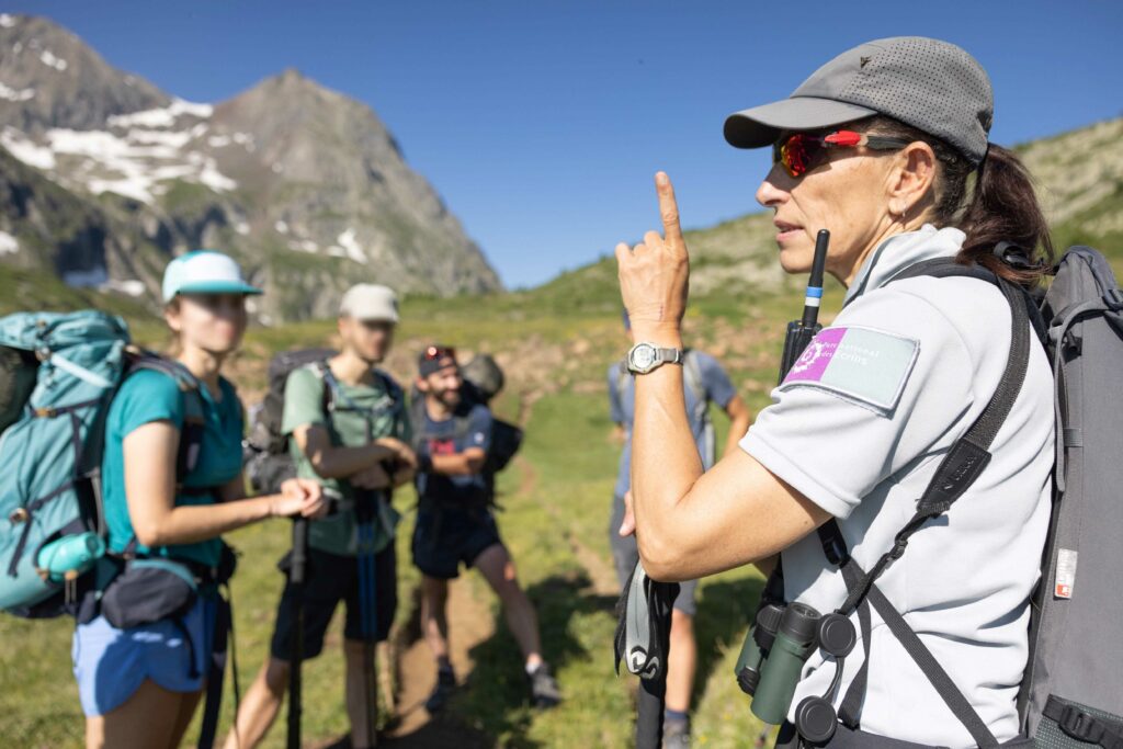 police de l'environnement en contrôle en montagne 2