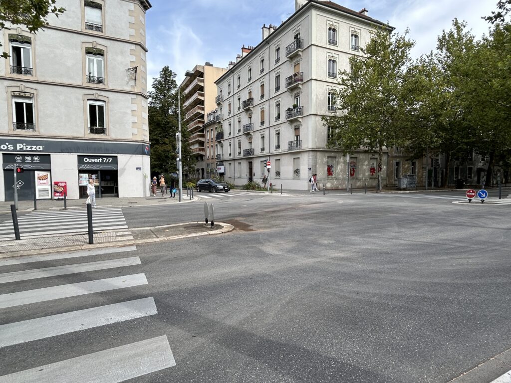Carrefour Vallier / Jean-Pain accident vigouroux