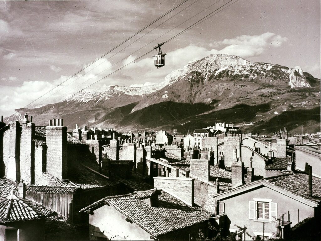 premier Téléphérique bastille