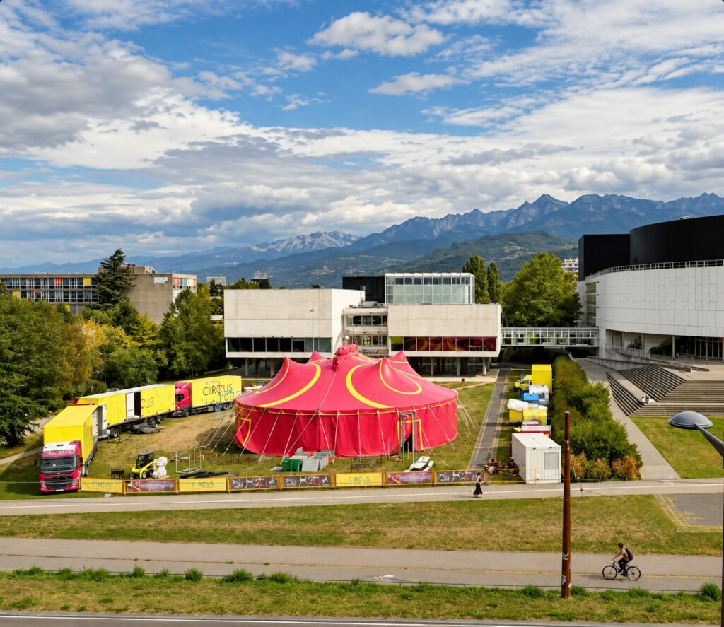 Cirque chapiteau MC2