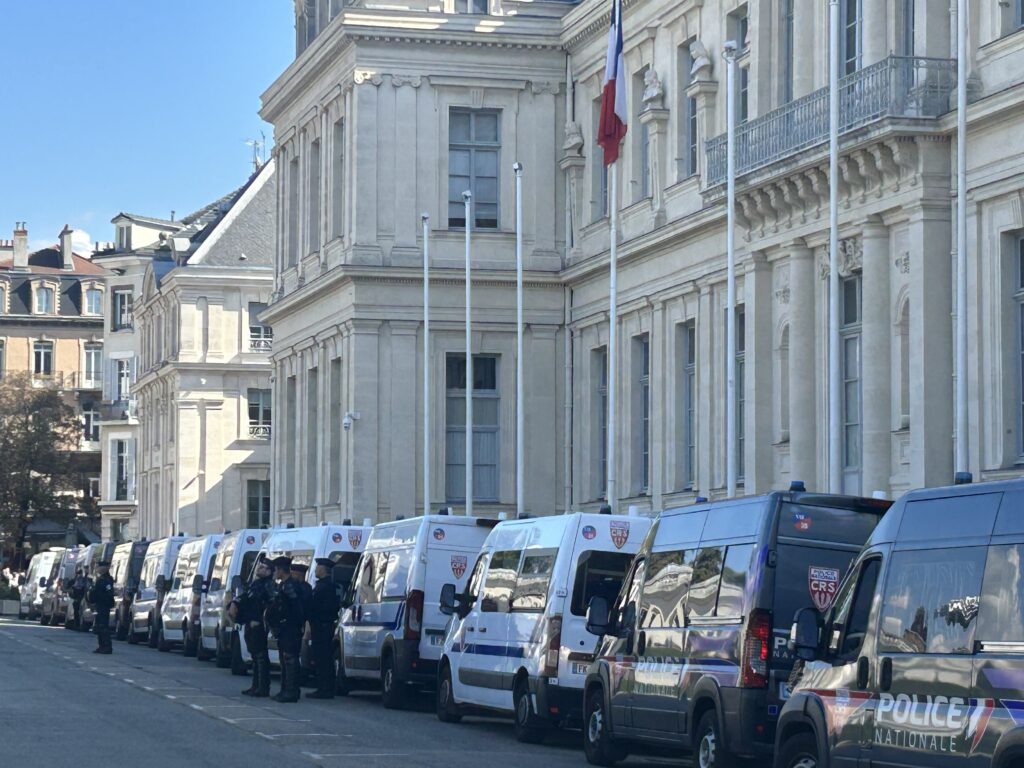 forces de l'ordre police