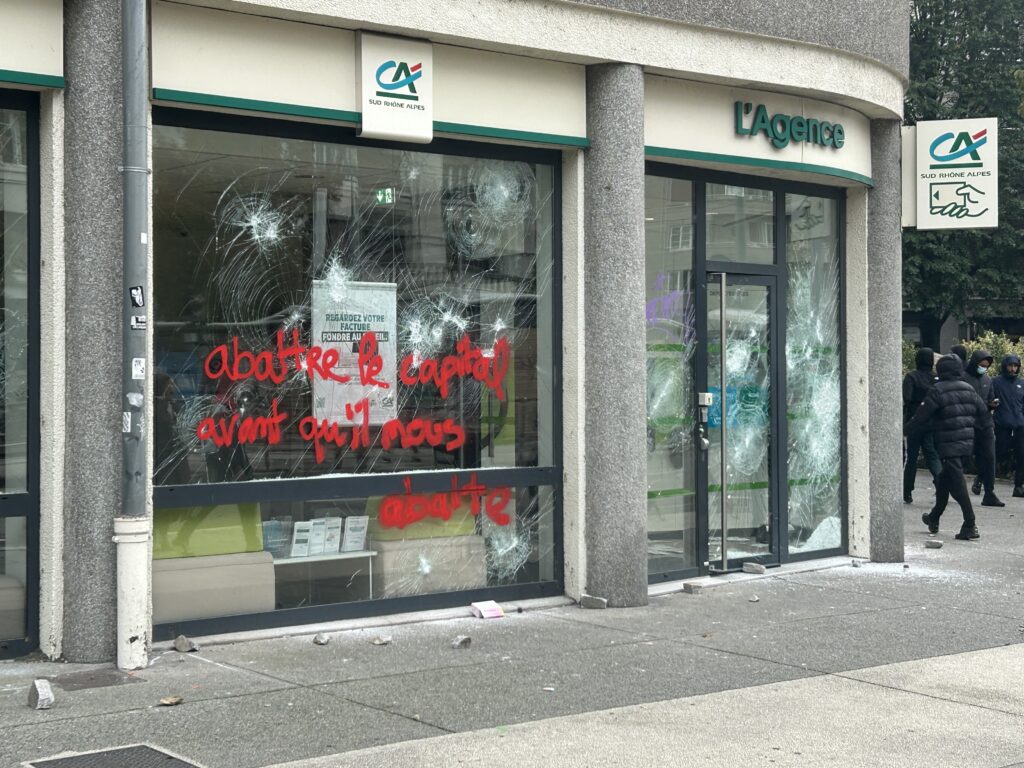manif du 24 octobre casse banque