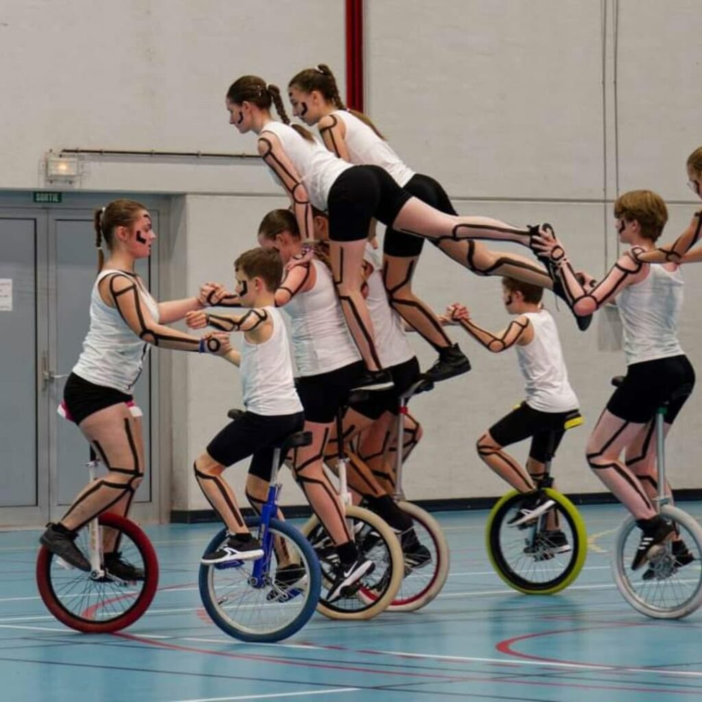 ballet monocyle
